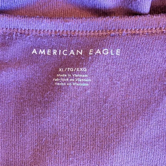 Set of Two American Eagle Size XL Long Sleeve V-Neck Tops - Picture 4 of 7